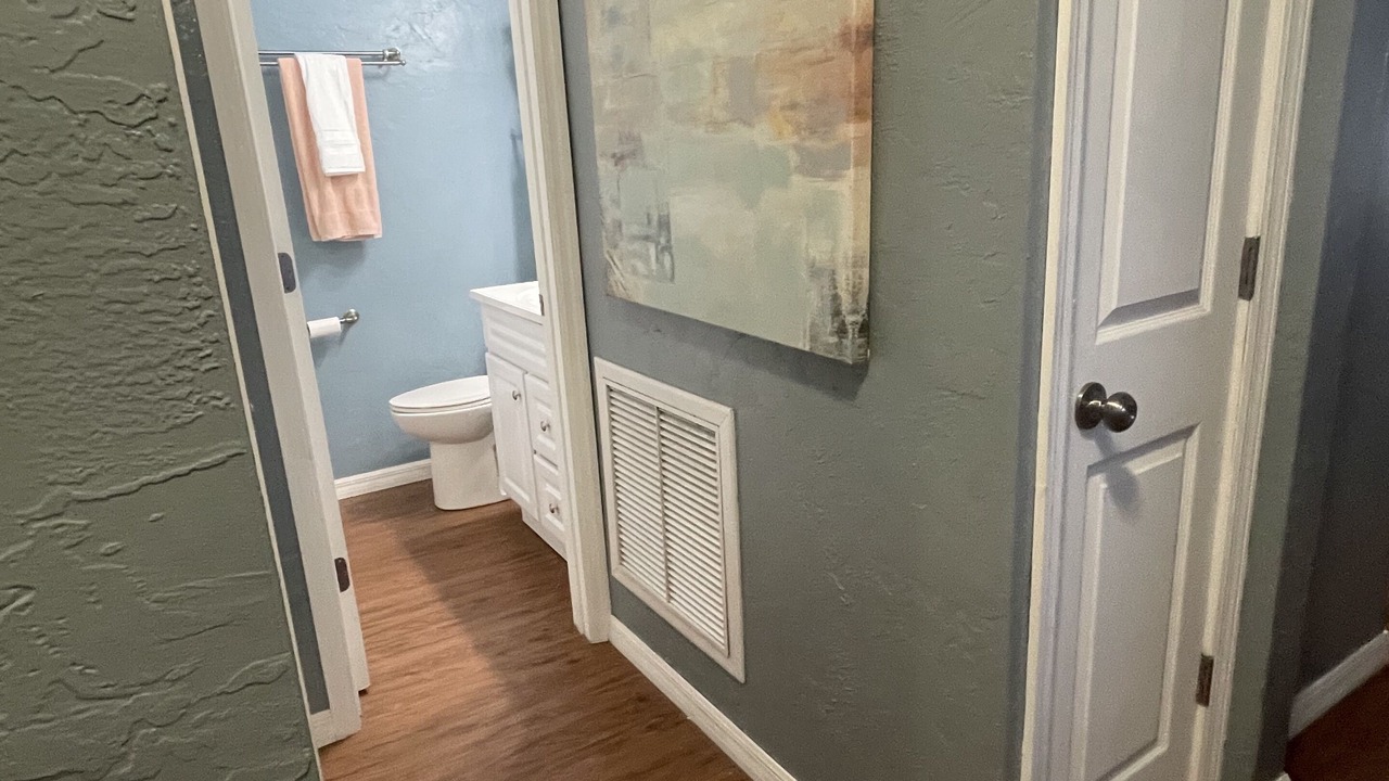Photo of Bathroom in Meadowlawn