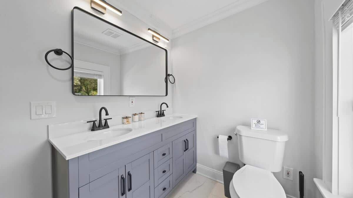 Photo of Bathroom in Riverside Heights