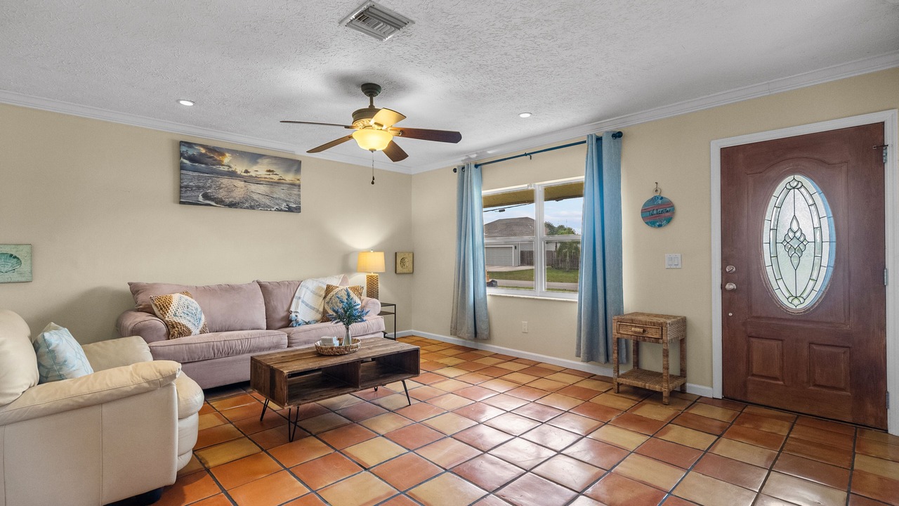 Photo of Livingroom in Port Saint Lucie