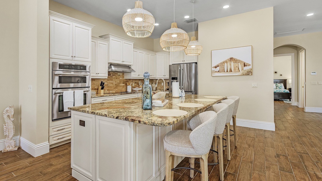 Photo of Kitchen in Mid Island
