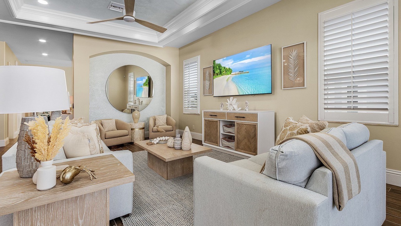 Photo of Livingroom in Mid Island