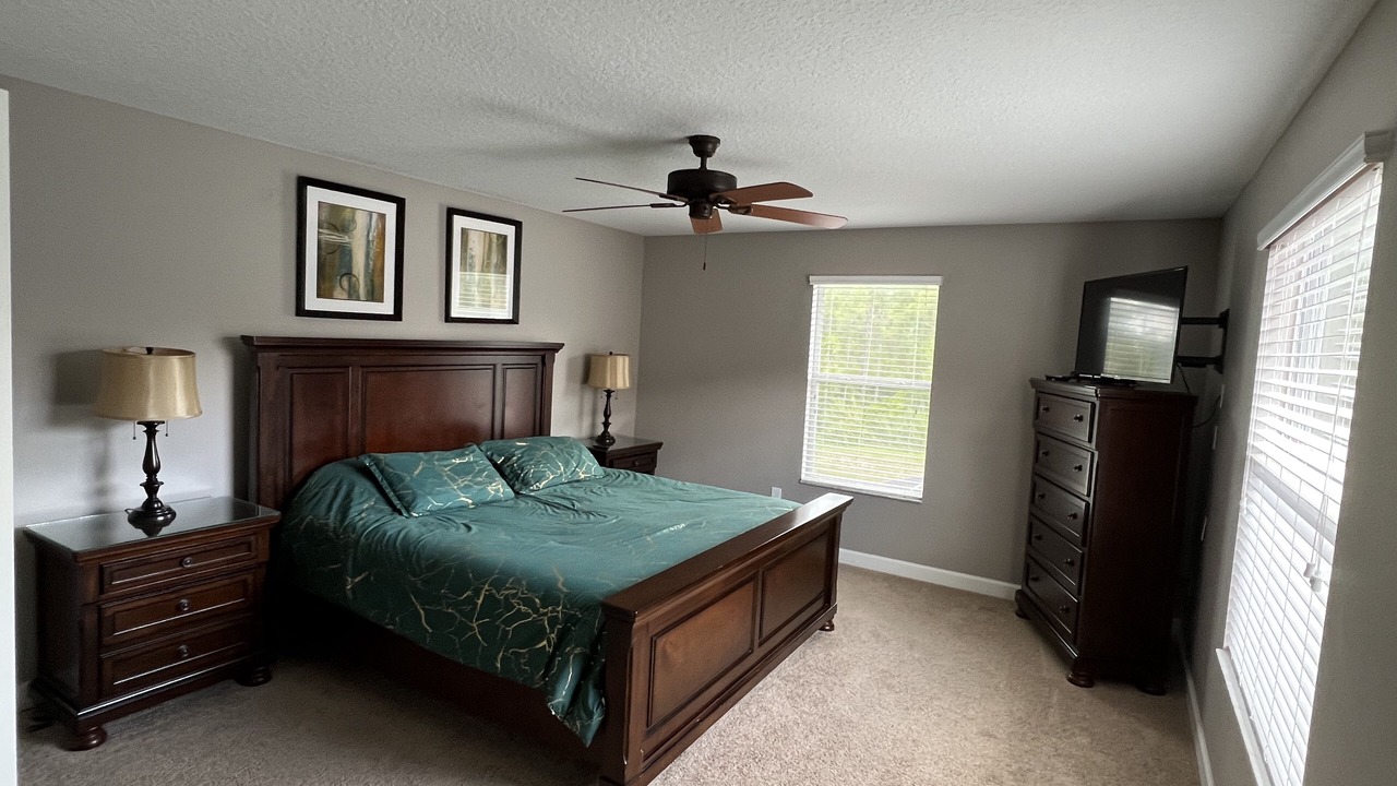 Photo of Bedroom in Lindfields
