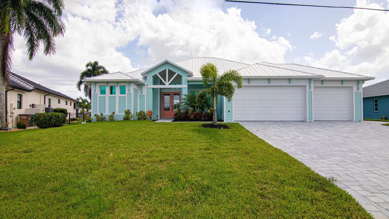Photo of Outdoor in Pelican