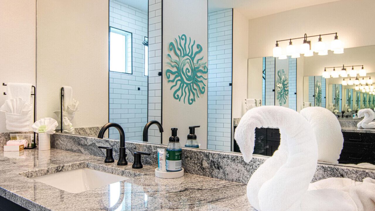 Photo of Bathroom in Pelican