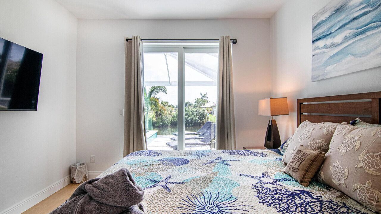 Photo of Bedroom in Pelican
