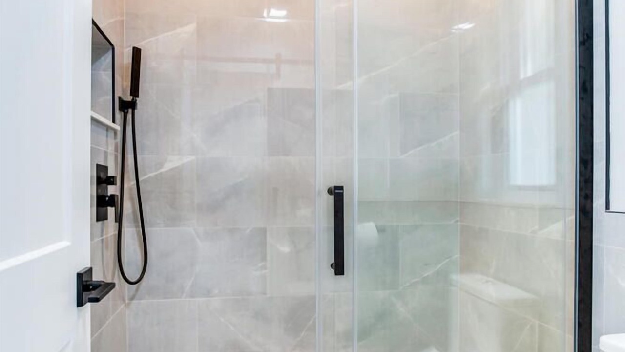 Photo of Bathroom in Rustic Oaks