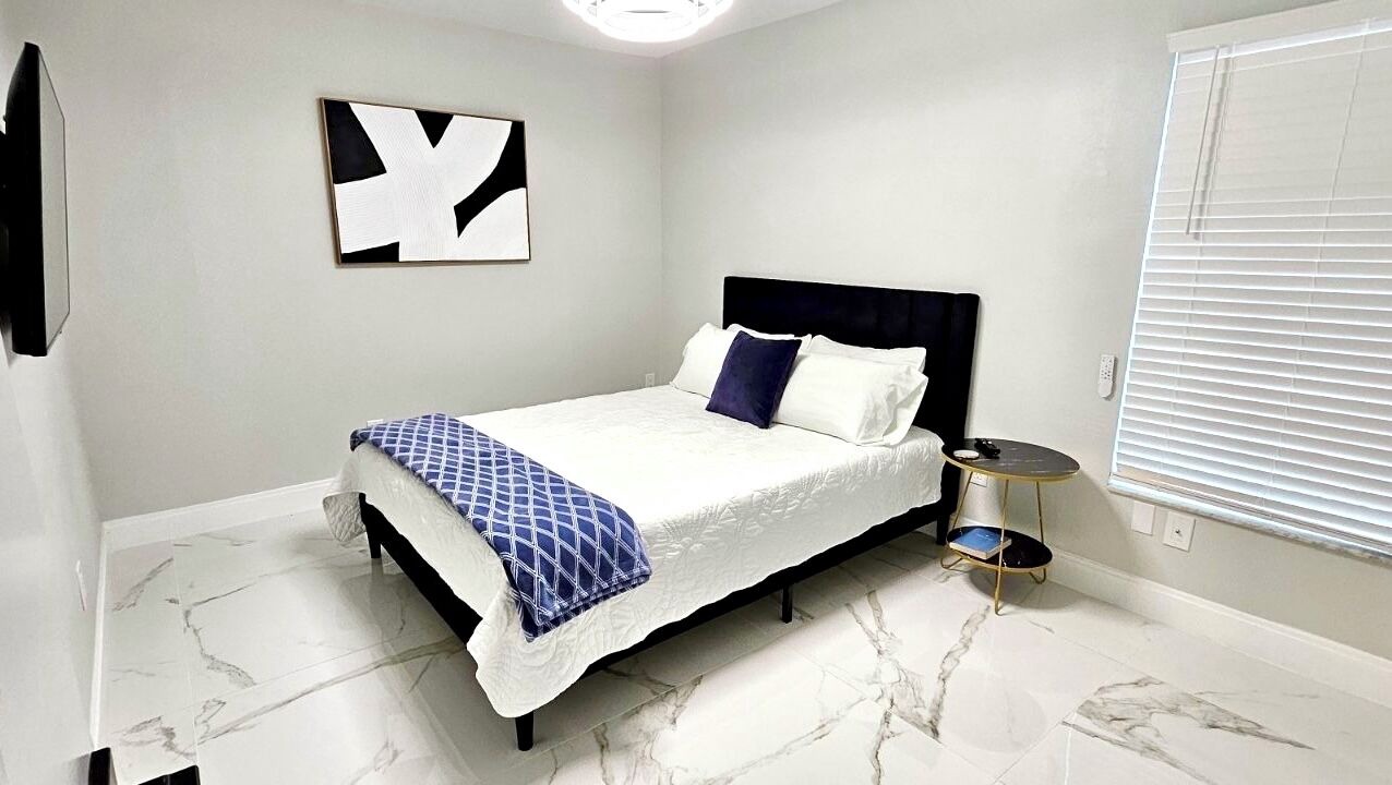 Photo of Bedroom in Rustic Oaks