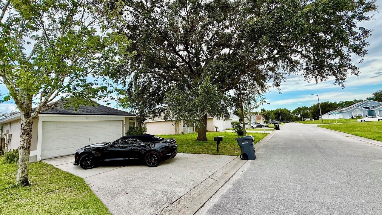 Photo of Outdoor in Loughman