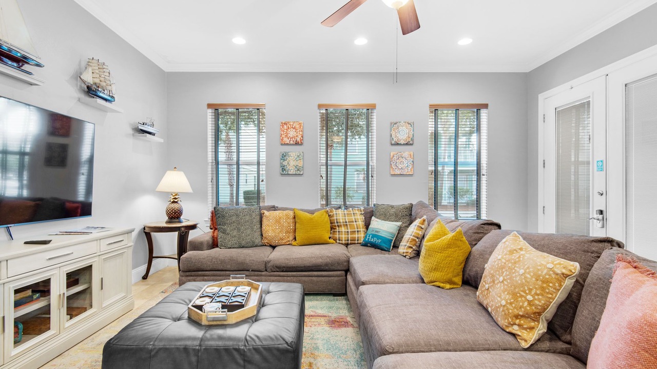 Photo of Livingroom in Villages of Crystal Beach