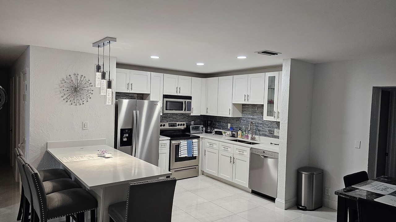 Photo of Kitchen in Lauderdale Lakes