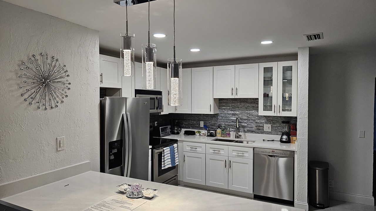 Photo of Kitchen in Lauderdale Lakes