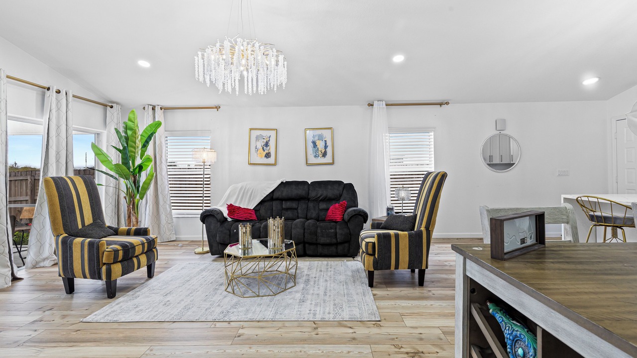 Photo of Livingroom in Lutz