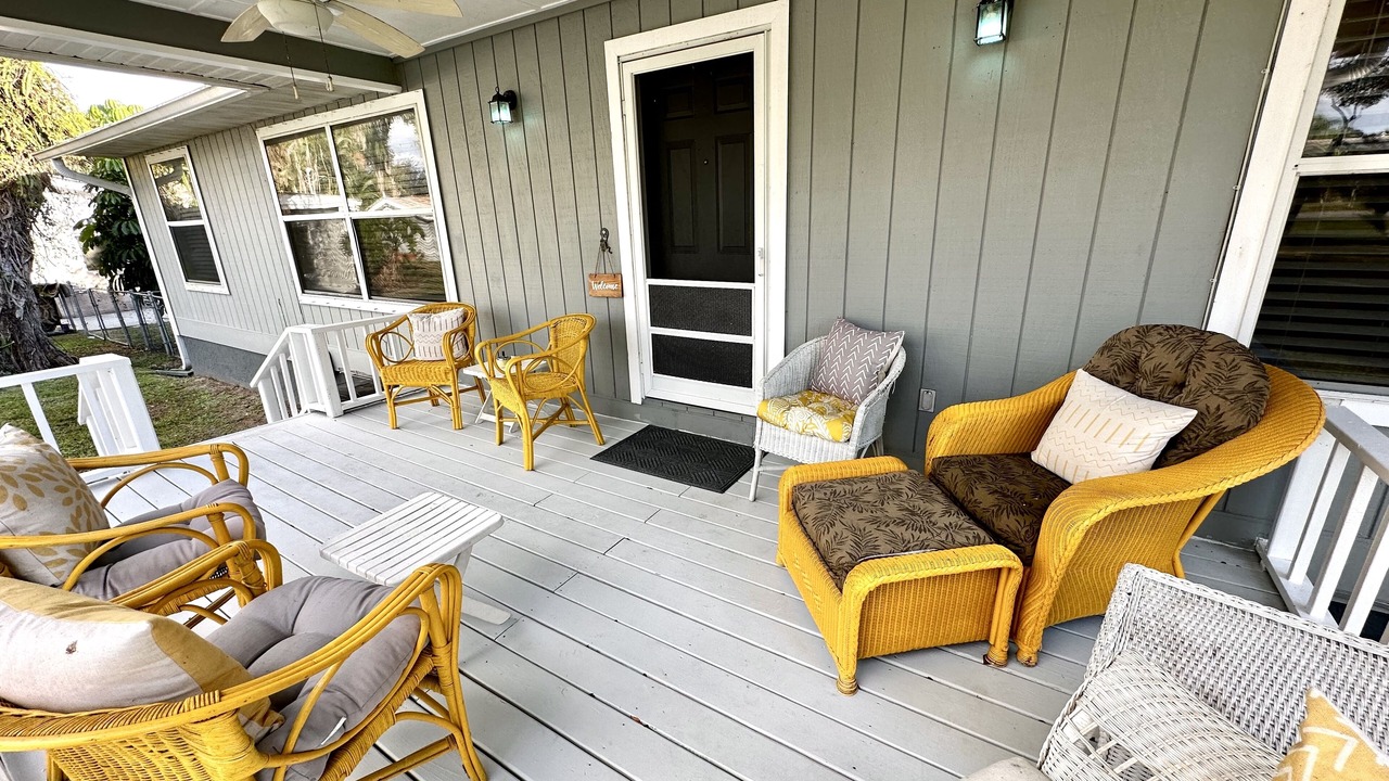 Photo of Patio Balcony in Taylor Creek