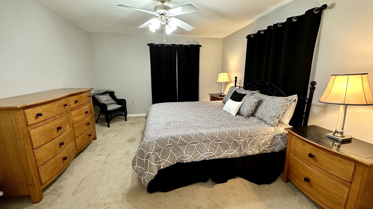 Photo of Bedroom in Taylor Creek