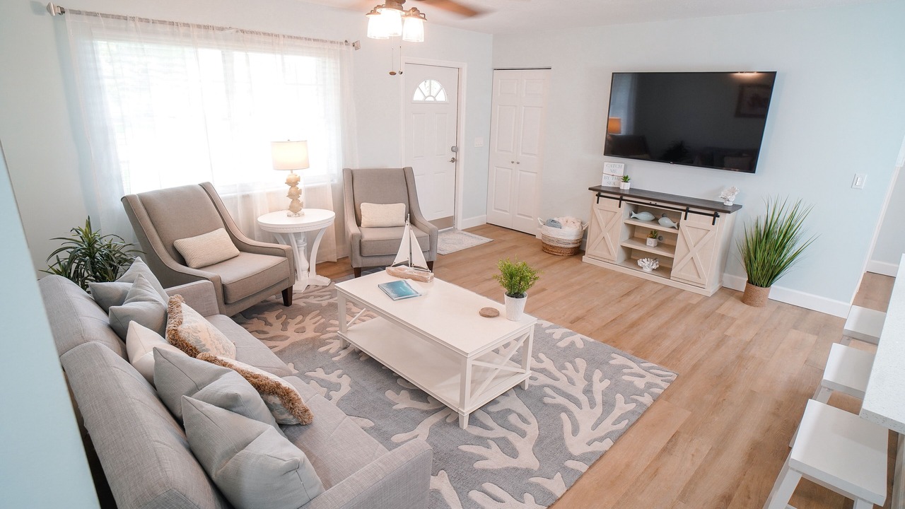 Photo of Bedroom in Jensen Beach