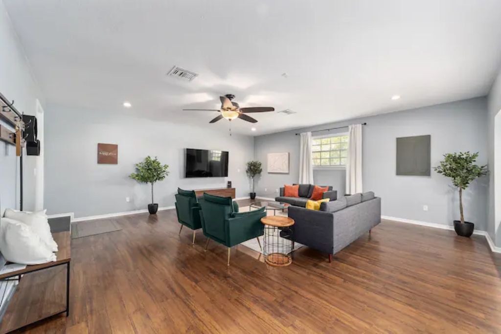 Photo of Livingroom in Fort King District