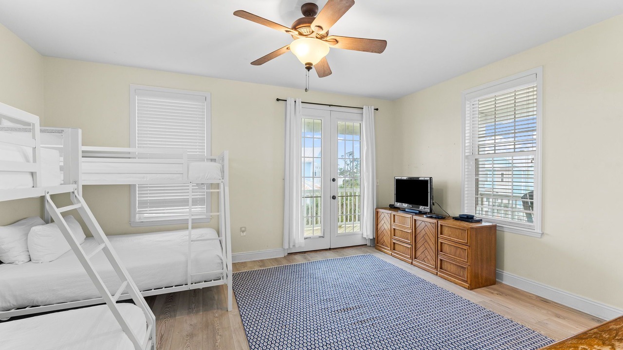 Photo of Bedroom in Seagrass