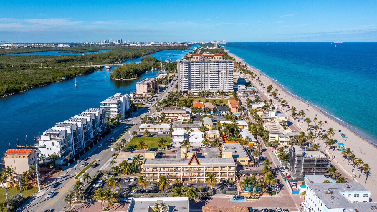 Photo of Outdoor in Royal Poinciana