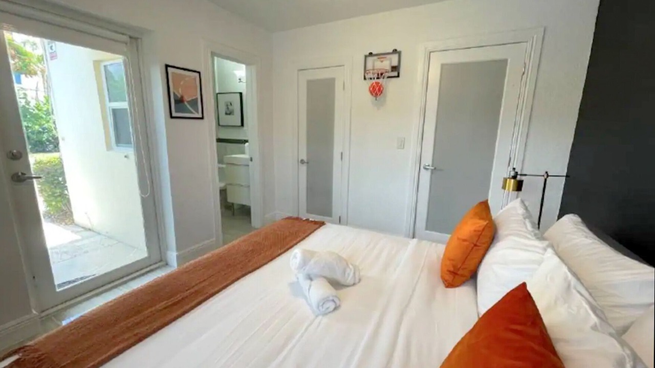 Photo of Bedroom in Royal Poinciana