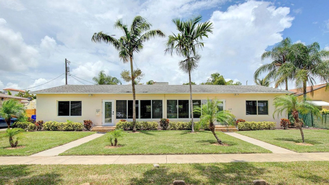Photo of Outdoor in Royal Poinciana