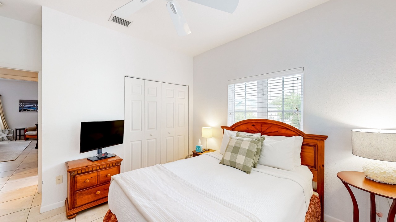 Photo of Bedroom in Indian Waterways
