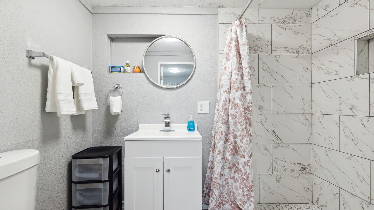 Photo of Bathroom in Taft