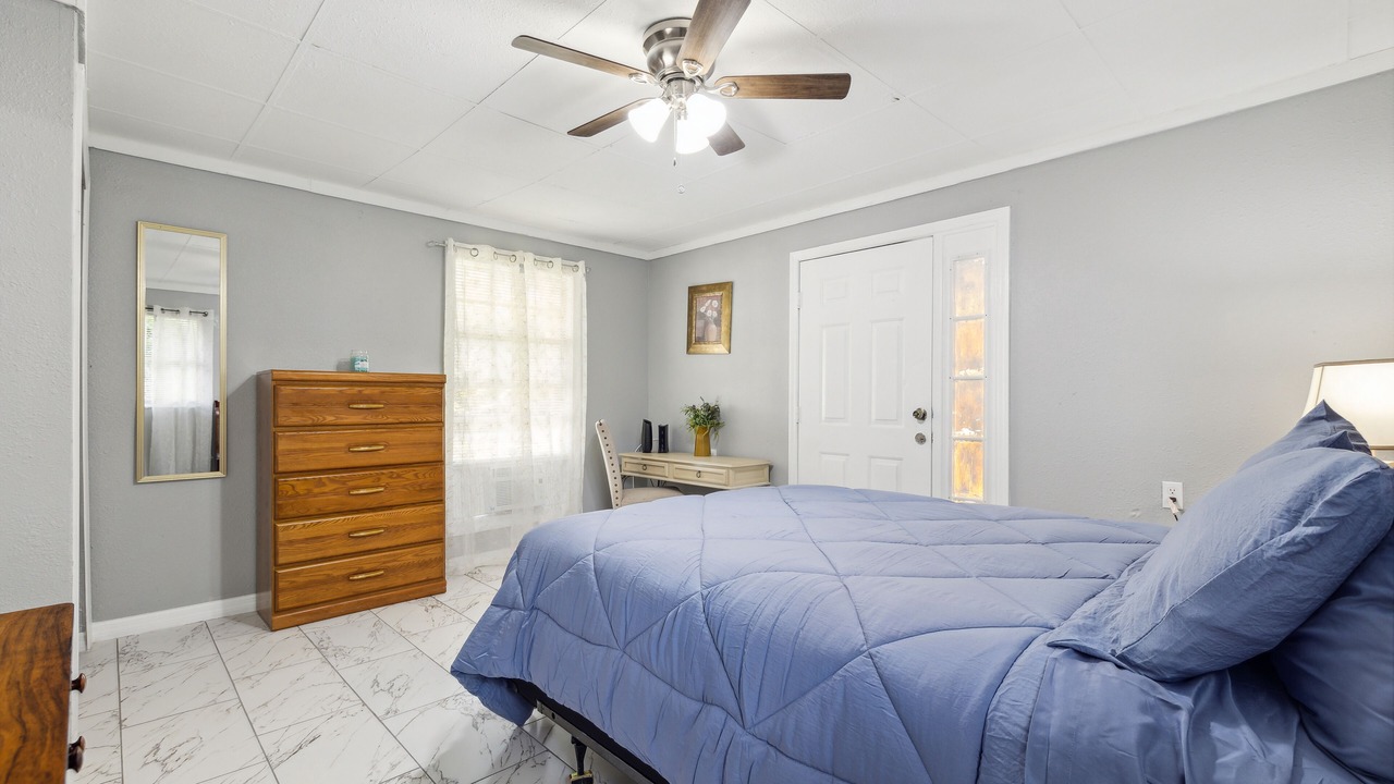 Photo of Bedroom in Taft