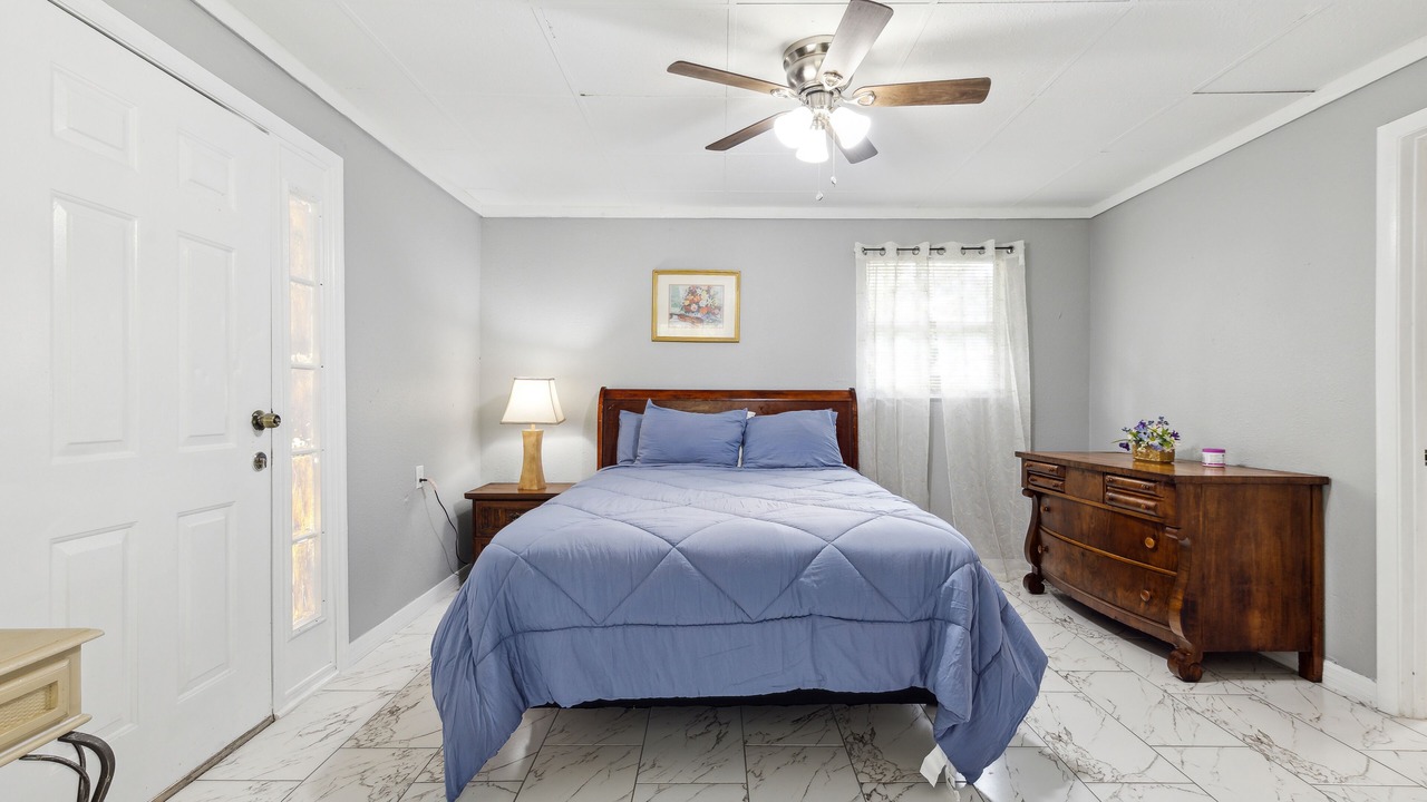 Photo of Bedroom in Taft