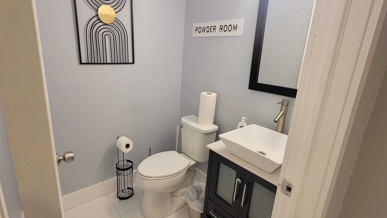 Photo of Bathroom in Sunrise