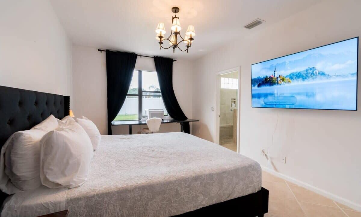 Photo of Bedroom in Rockledge