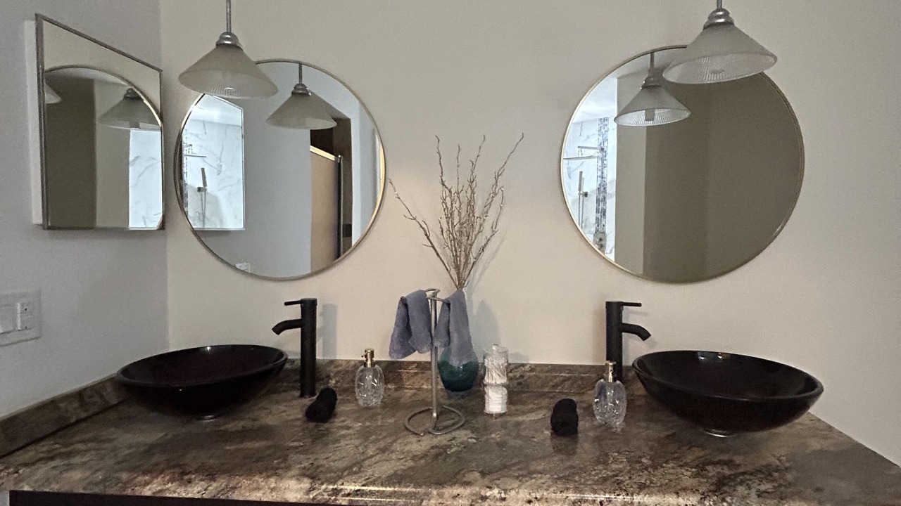 Photo of Bathroom in Lutz