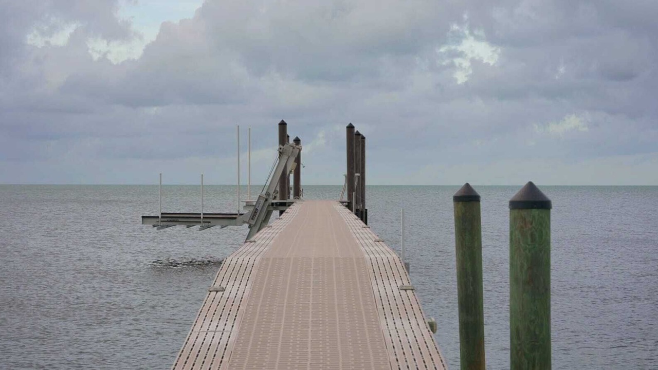 Photo of Others in Tavernier