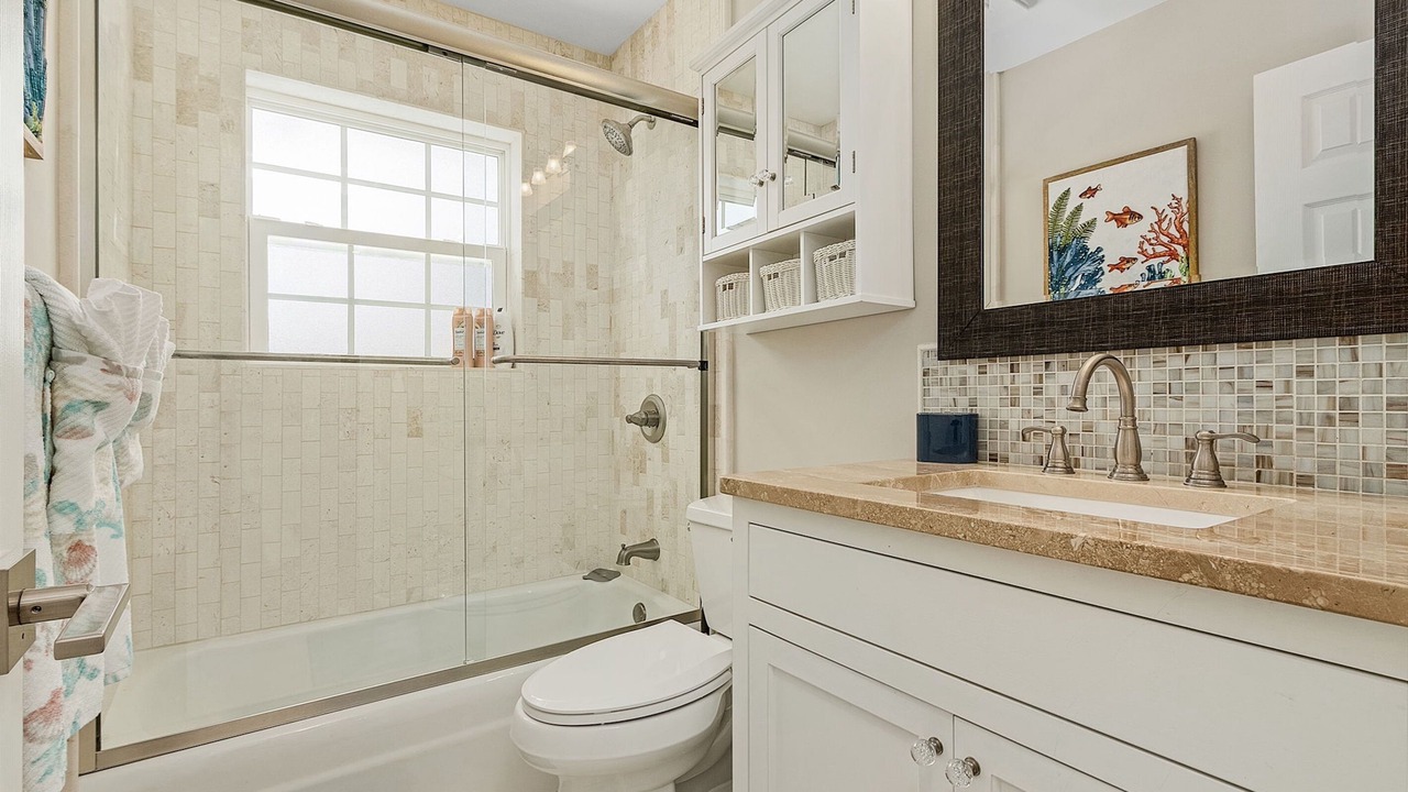 Photo of Bathroom in Lake Park