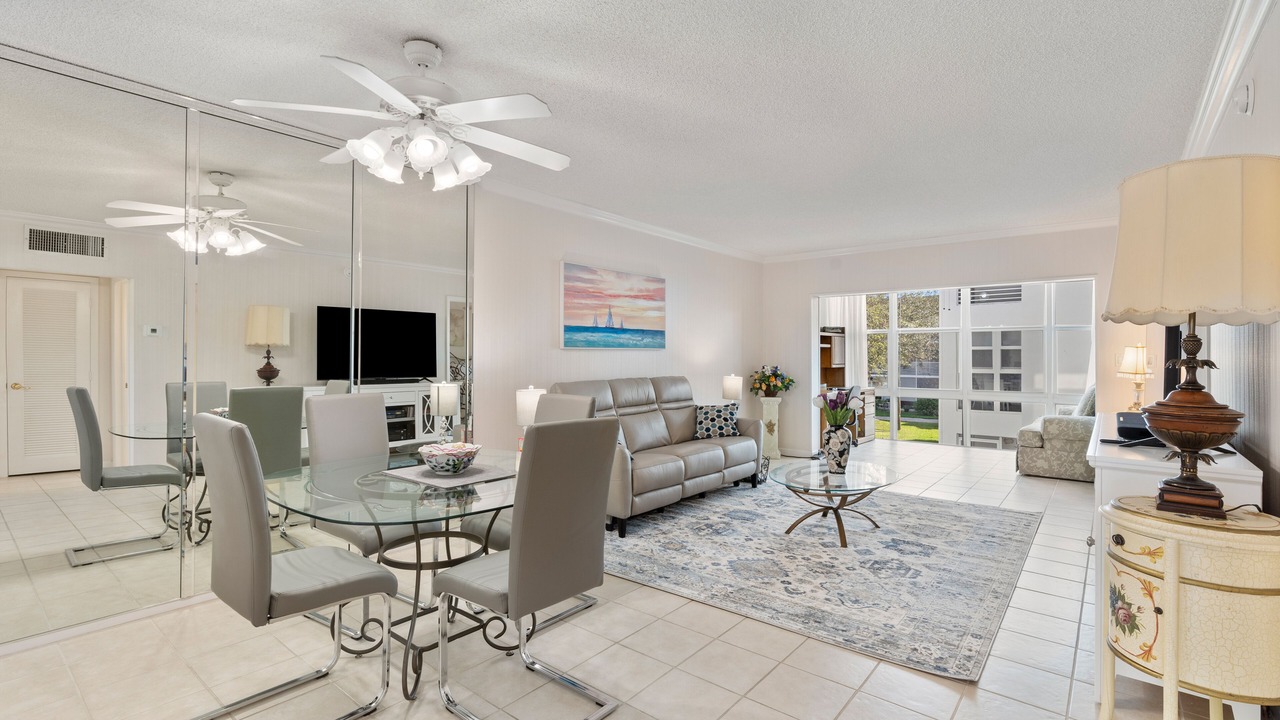 Photo of Livingroom in Bel Air