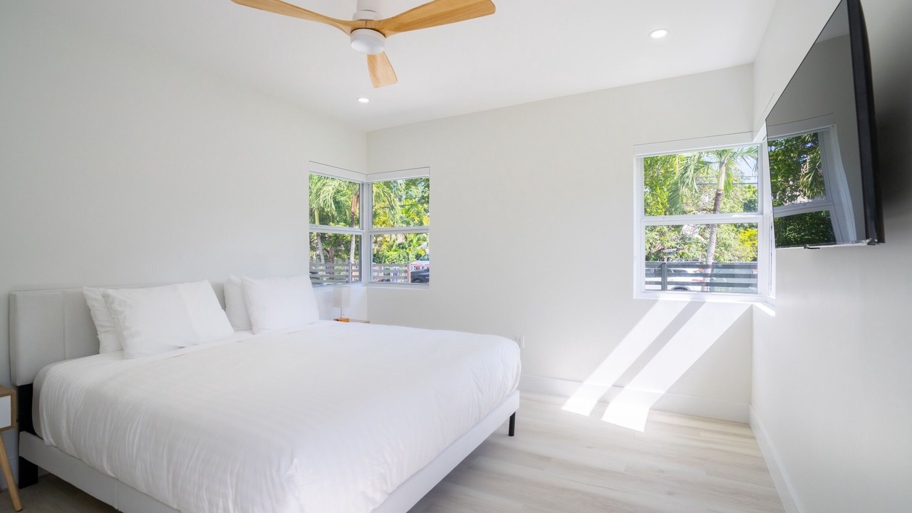 Photo of Bedroom in Coral Way