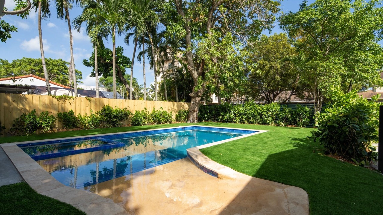 Photo of Outdoor in Coral Way