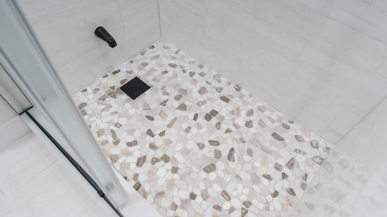 Photo of Bathroom in Monroe County