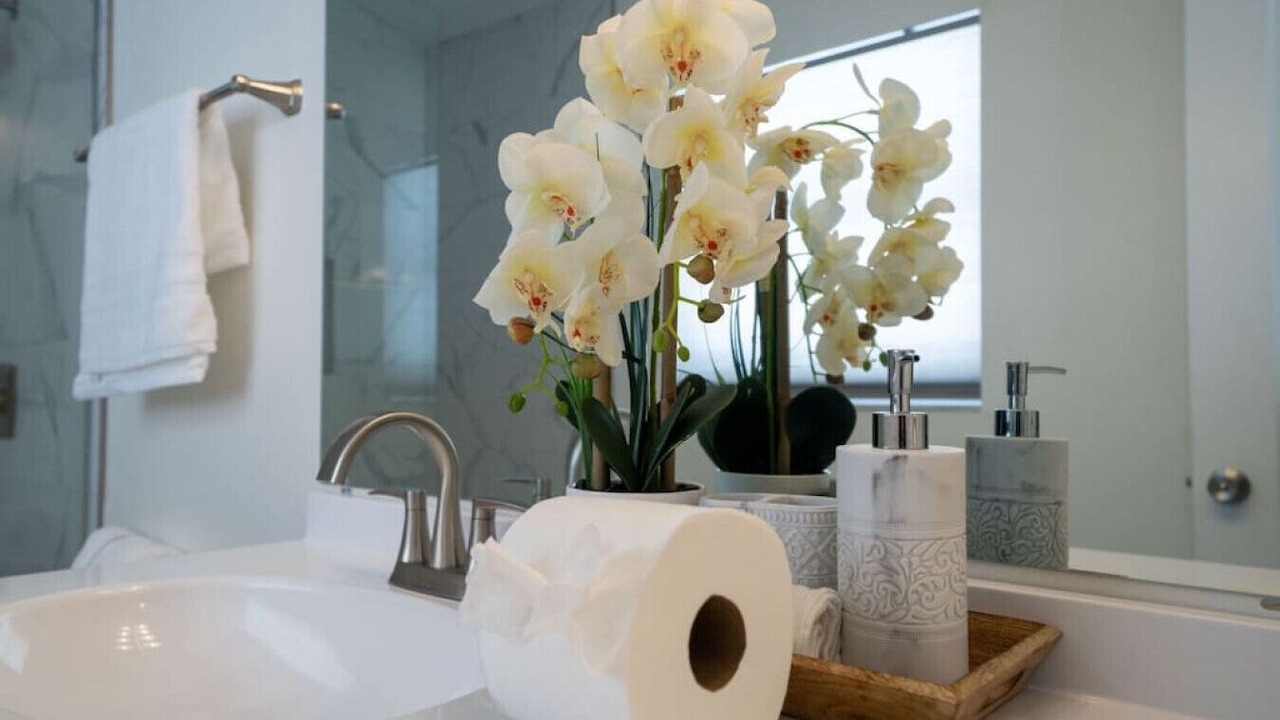 Photo of Bathroom in Lindfields