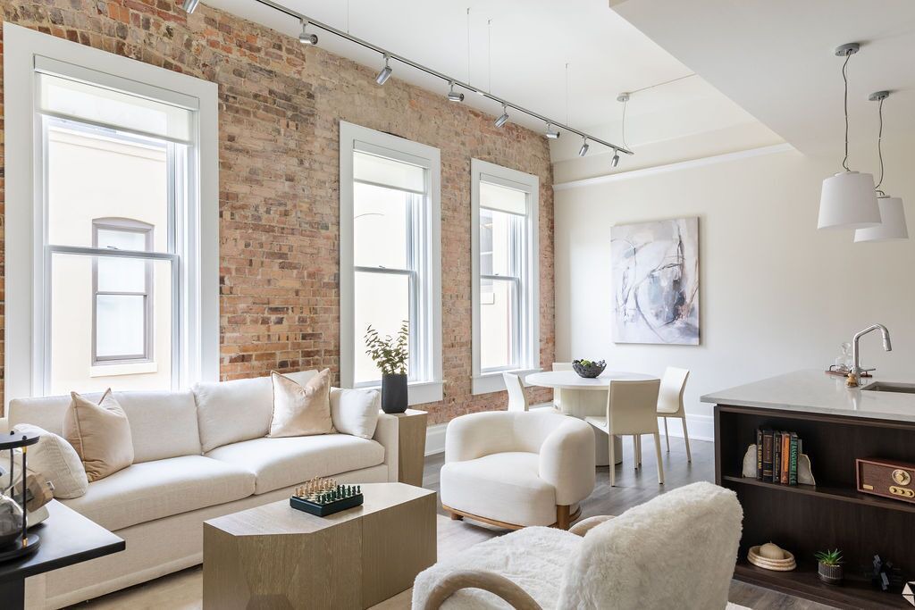 Photo of Livingroom in Downtown