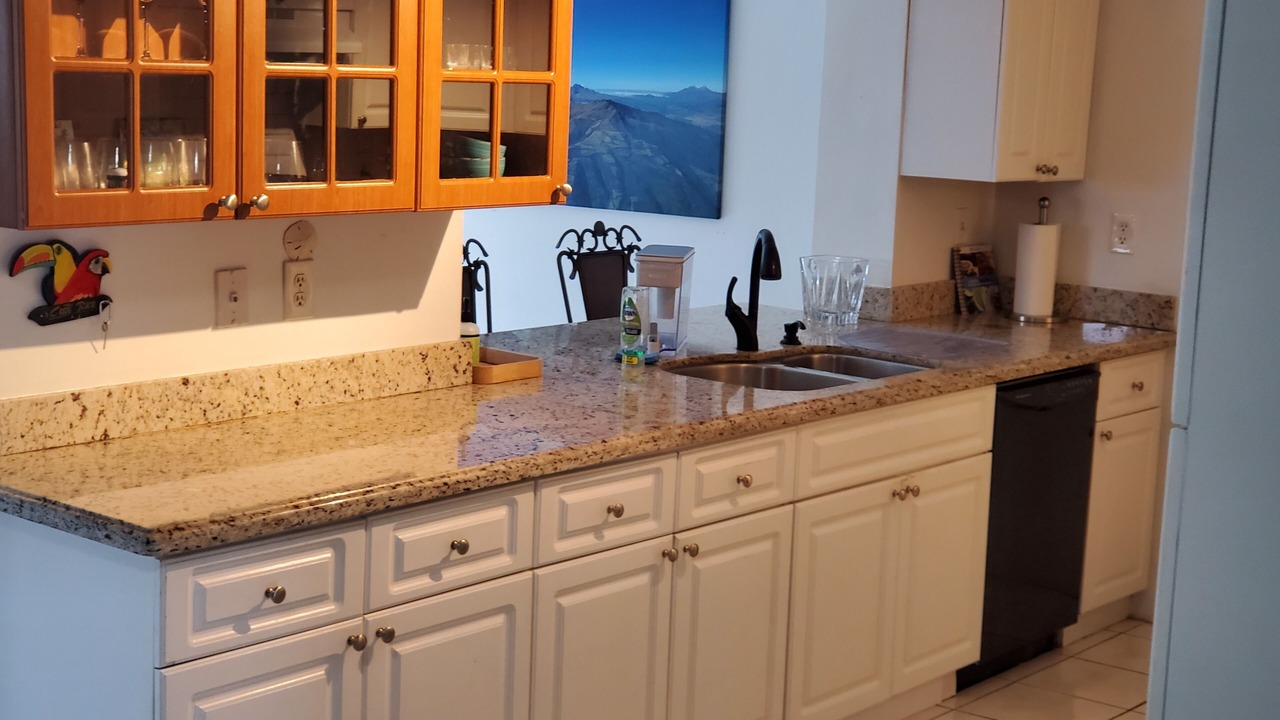 Photo of Kitchen in Kendale Lakes