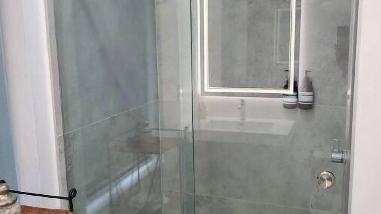 Photo of Bathroom in Kendale Lakes