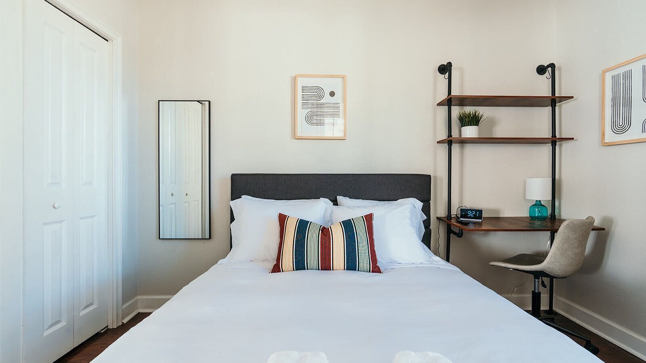 Photo of Bedroom in Dixieland