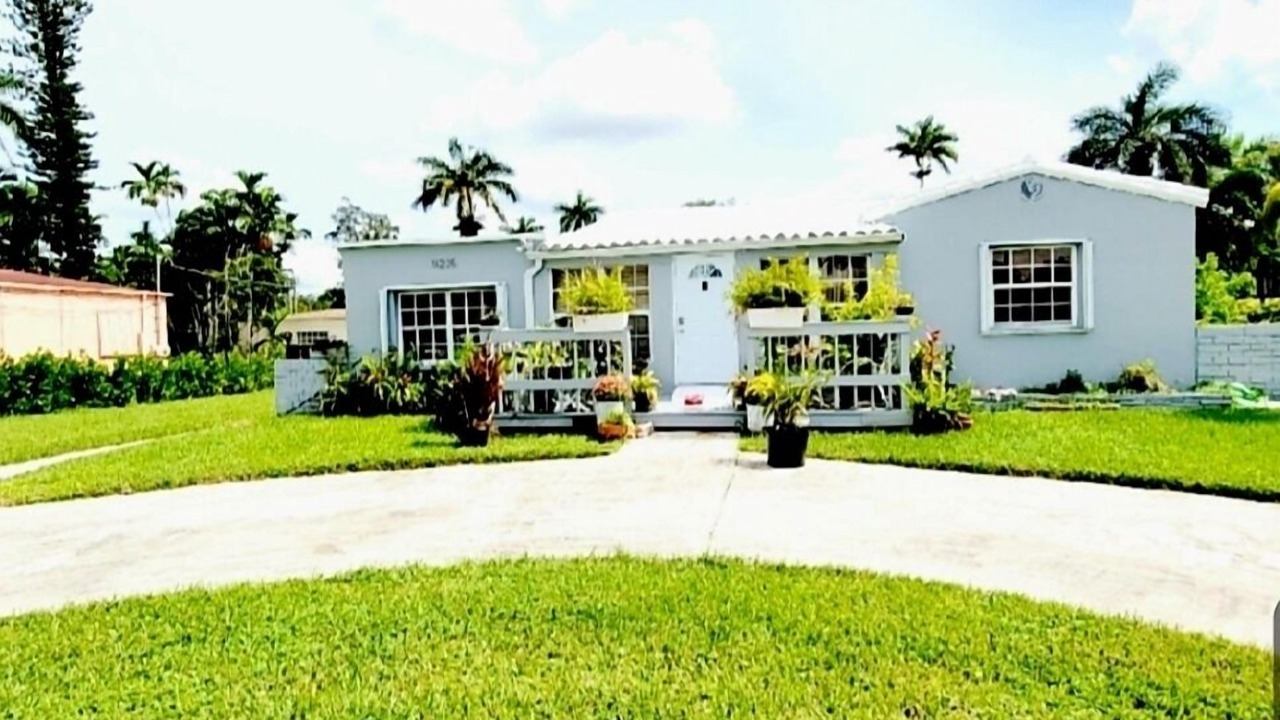 Photo of Outdoor in Golden Glades