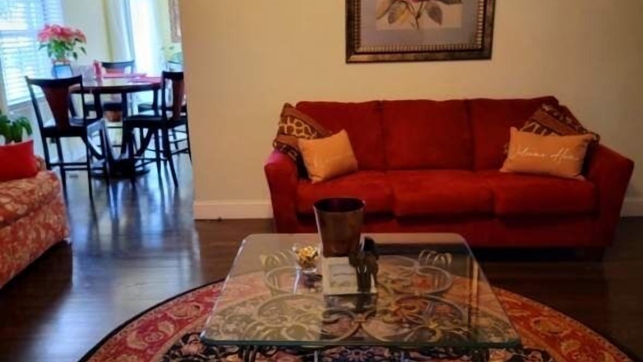 Photo of Livingroom in Golden Glades