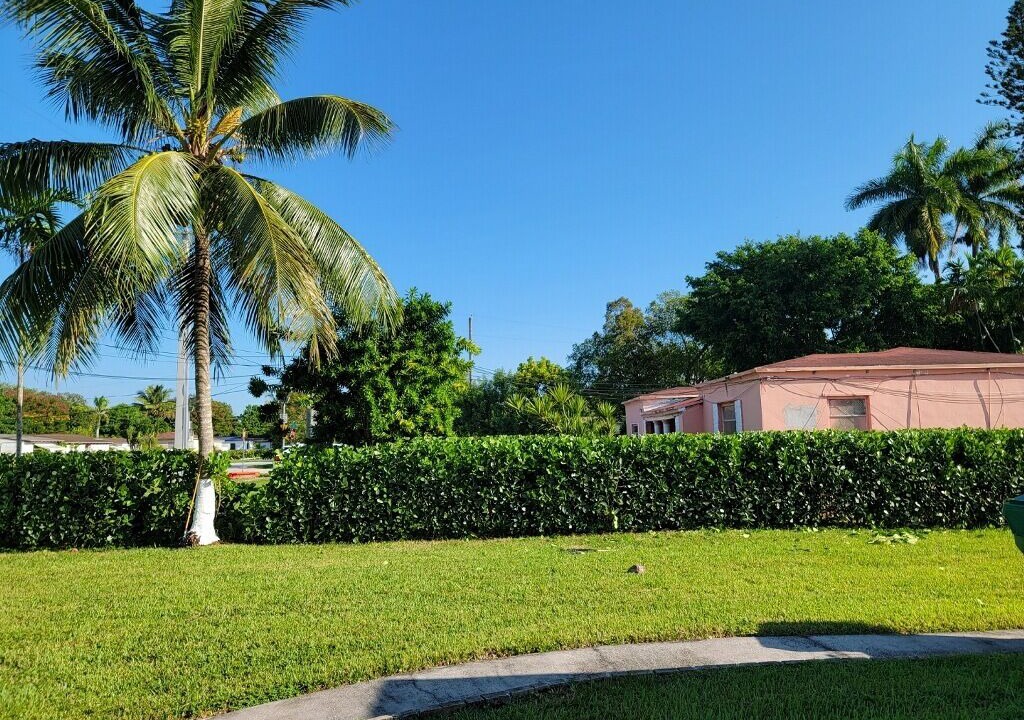 Photo of Outdoor in Golden Glades