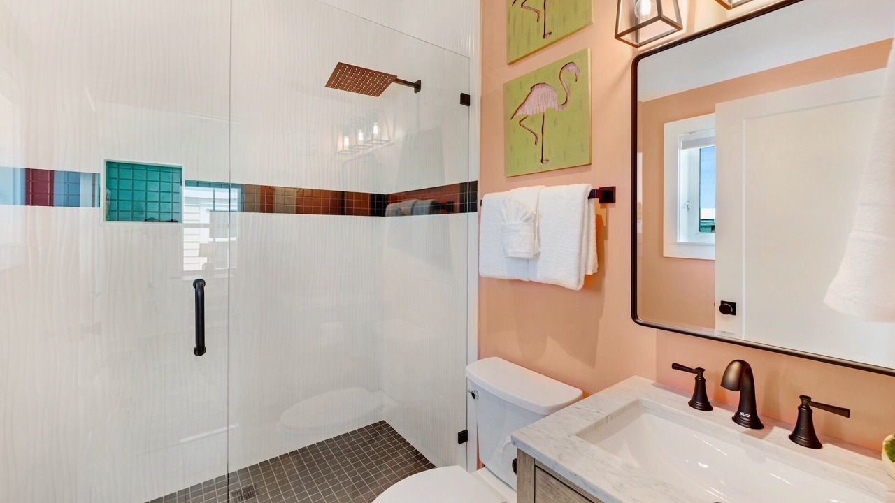 Photo of Bathroom in Uptown - Upper Duval