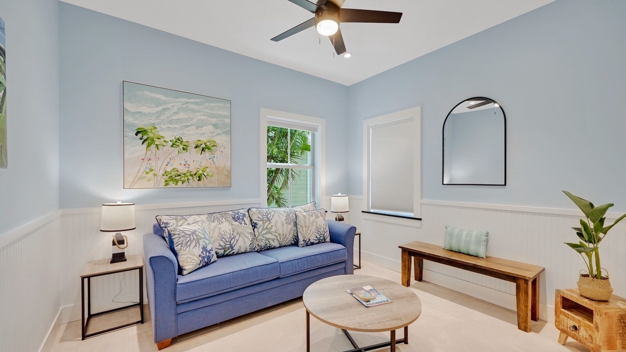 Photo of Bedroom in Uptown - Upper Duval