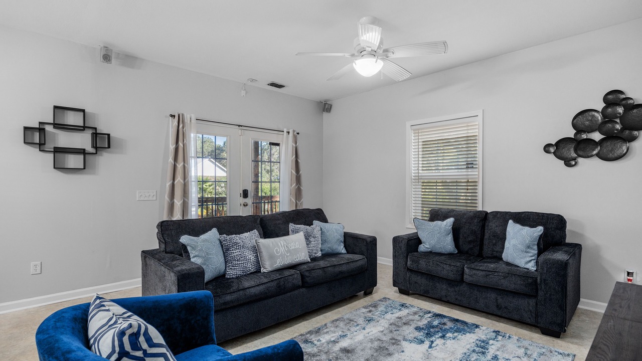 Photo of Livingroom in Tallahassee