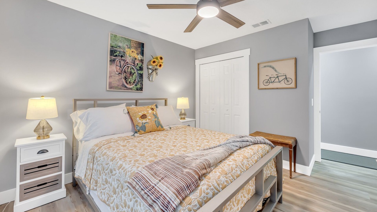 Photo of Bedroom in Doctors Inlet