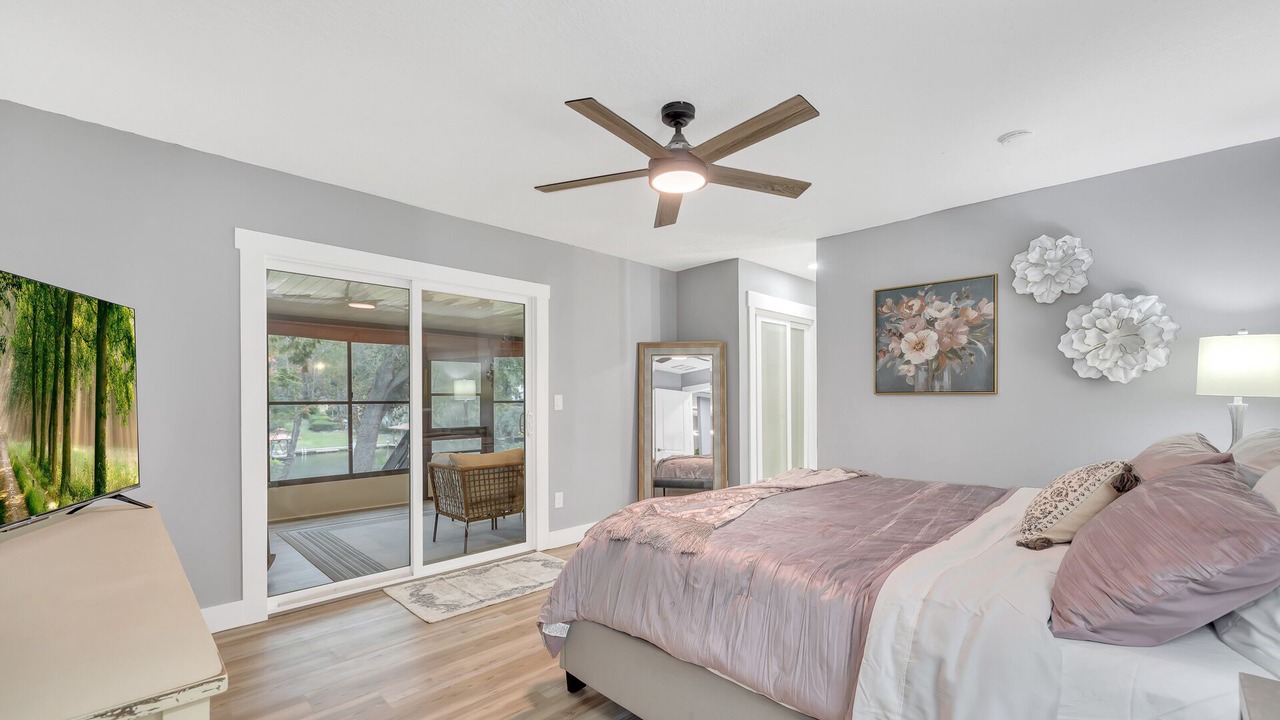Photo of Bedroom in Doctors Inlet